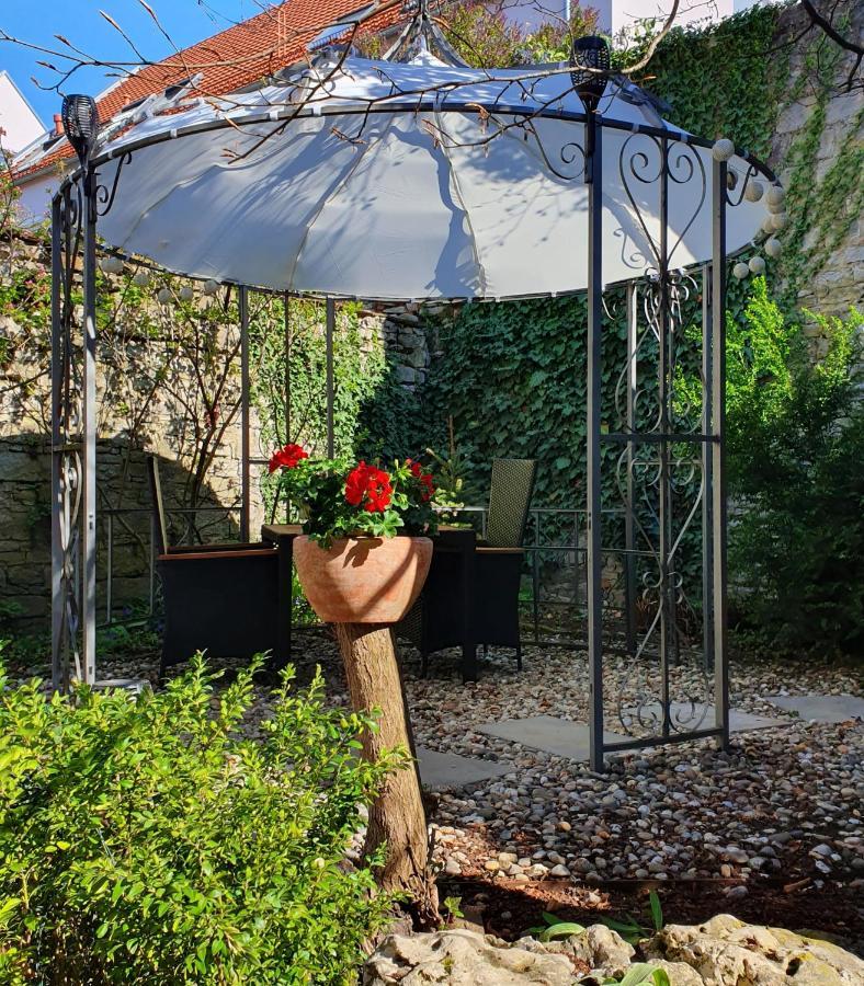 Hotel & Restaurant Sonnenhoefle Sommerhausen Eksteriør bilde